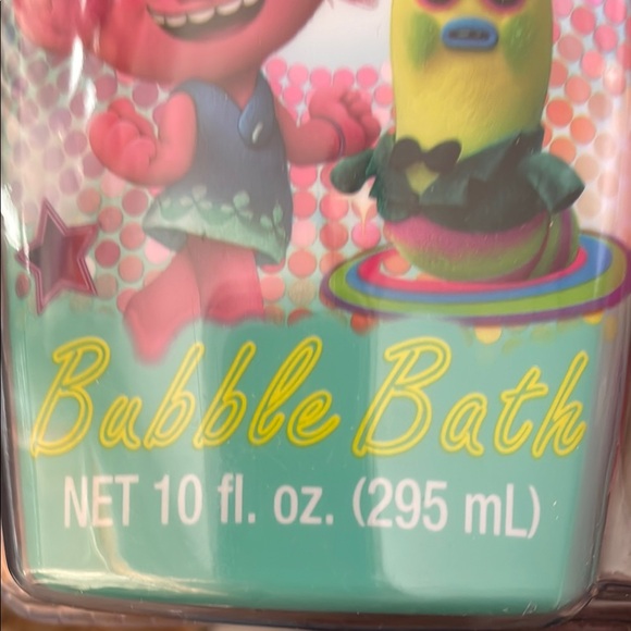 Dreamworks Pink and Blue Bath & Body Set with Trolls Characters - Picture 7 of 13